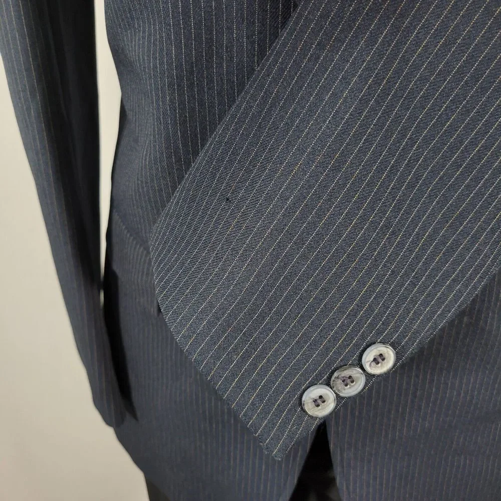 Levi's Men's Action Sport Coat Blazer Two Button Navy Striped Polyester Size 40R